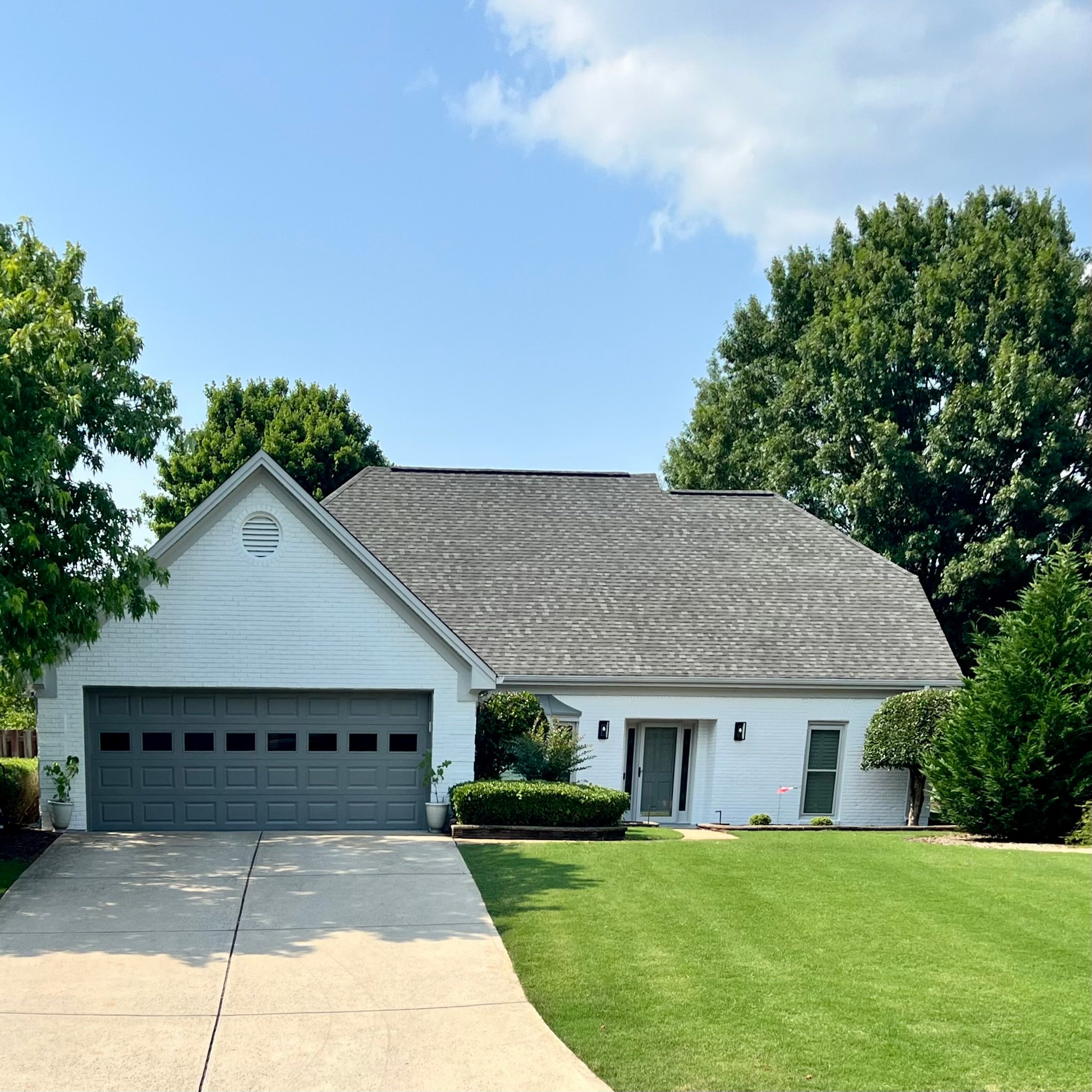 Alpharetta House: 205 Kinderhill Ct