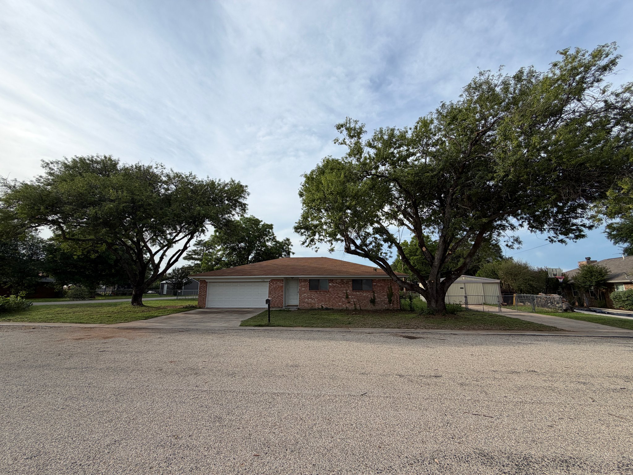 Early House: 798 Scarlet Dr