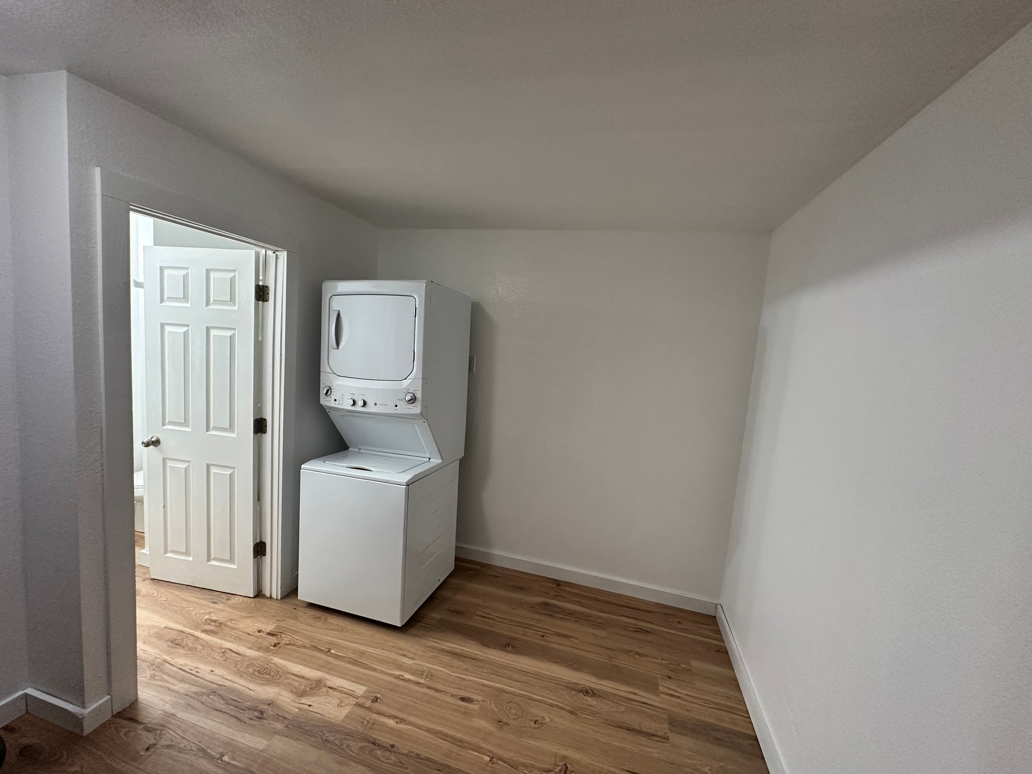 Brookfield Apartment: 23276 Highway 36