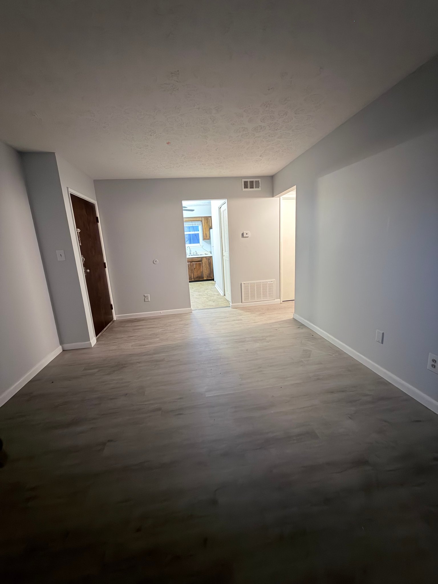 Louisville Multiplex: 3204 Fordhaven Rd
