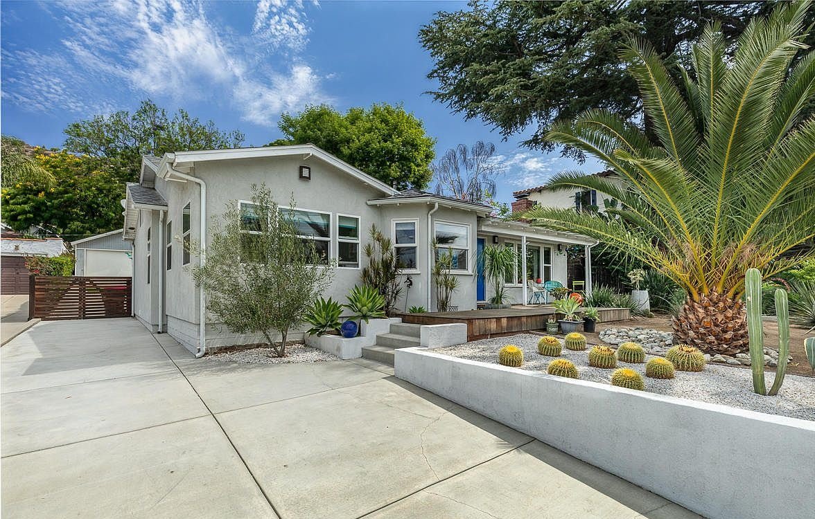 Monrovia House: 727 W Hillcrest Blvd