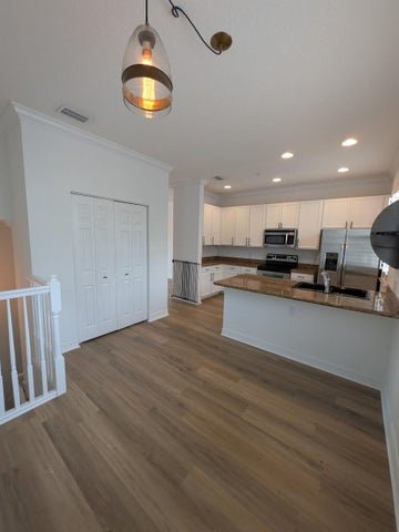 Delray Beach Townhome: 290 NE 5th Avenue