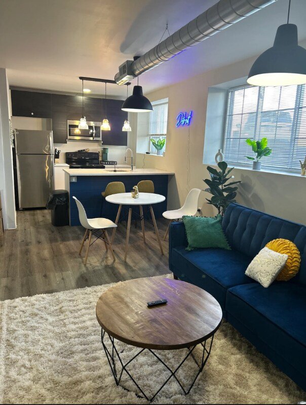 Detroit Apartment: 5918 St. Antoine St.