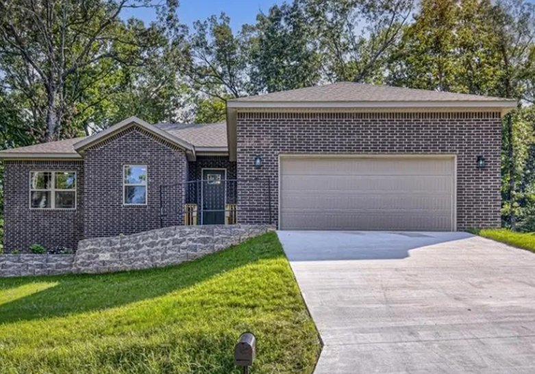 Bella Vista House: 8 Leyland Dr