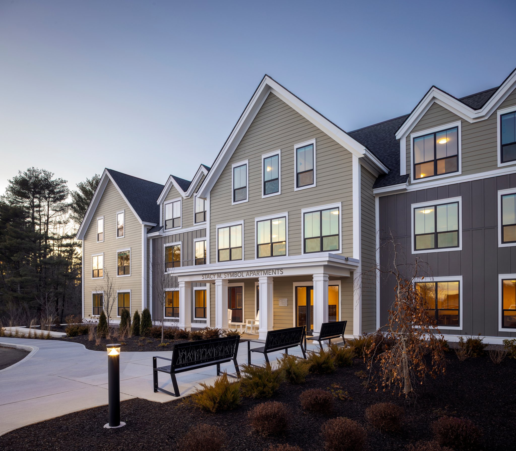Westbrook Apartment: 68 Nicklaus Lane