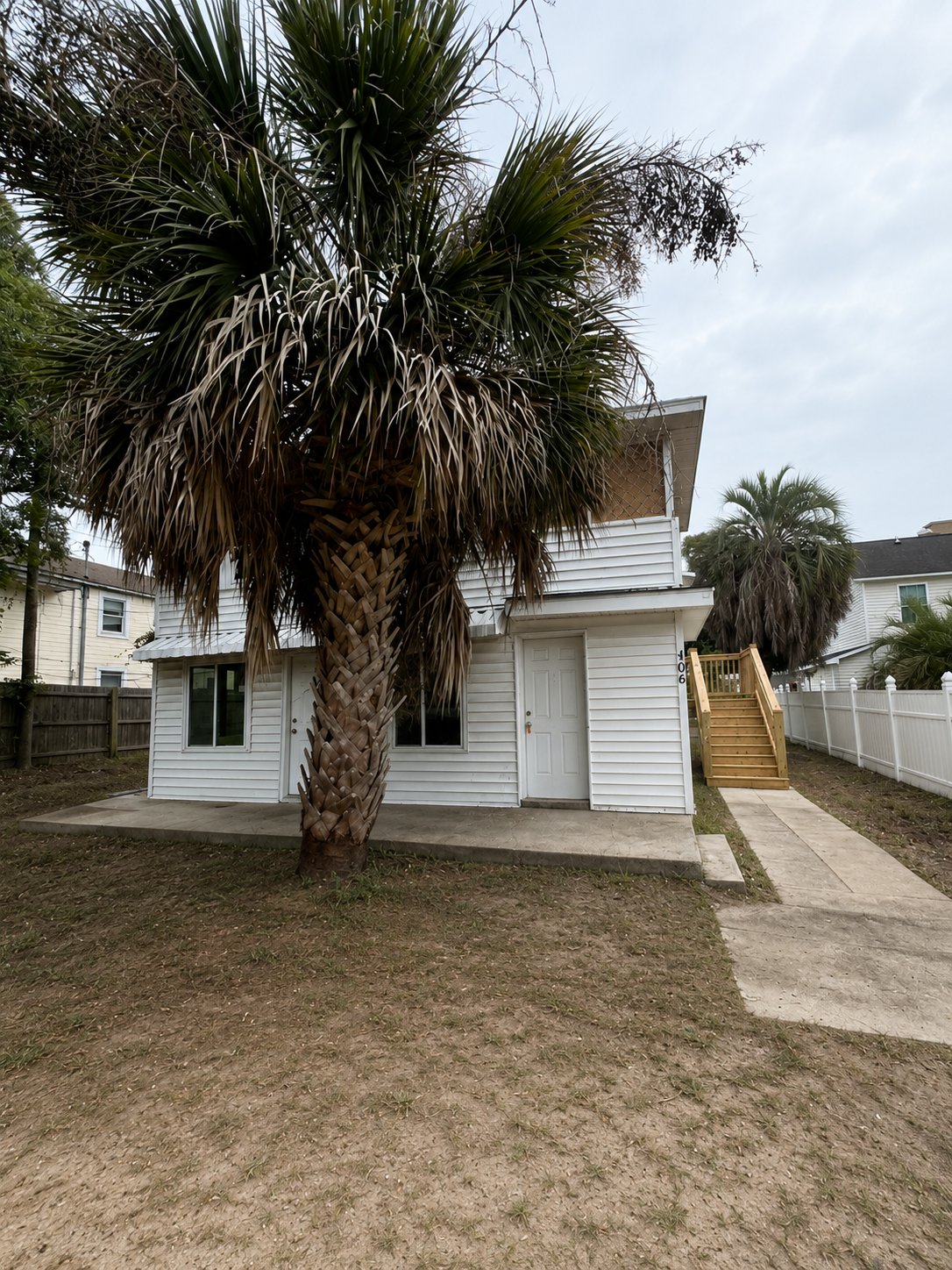 Myrtle Beach Townhome: 406 8th Ave S