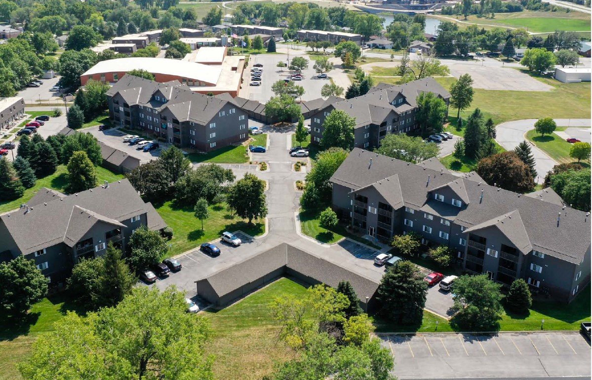 La vista Multiplex: 7009 S 83 st