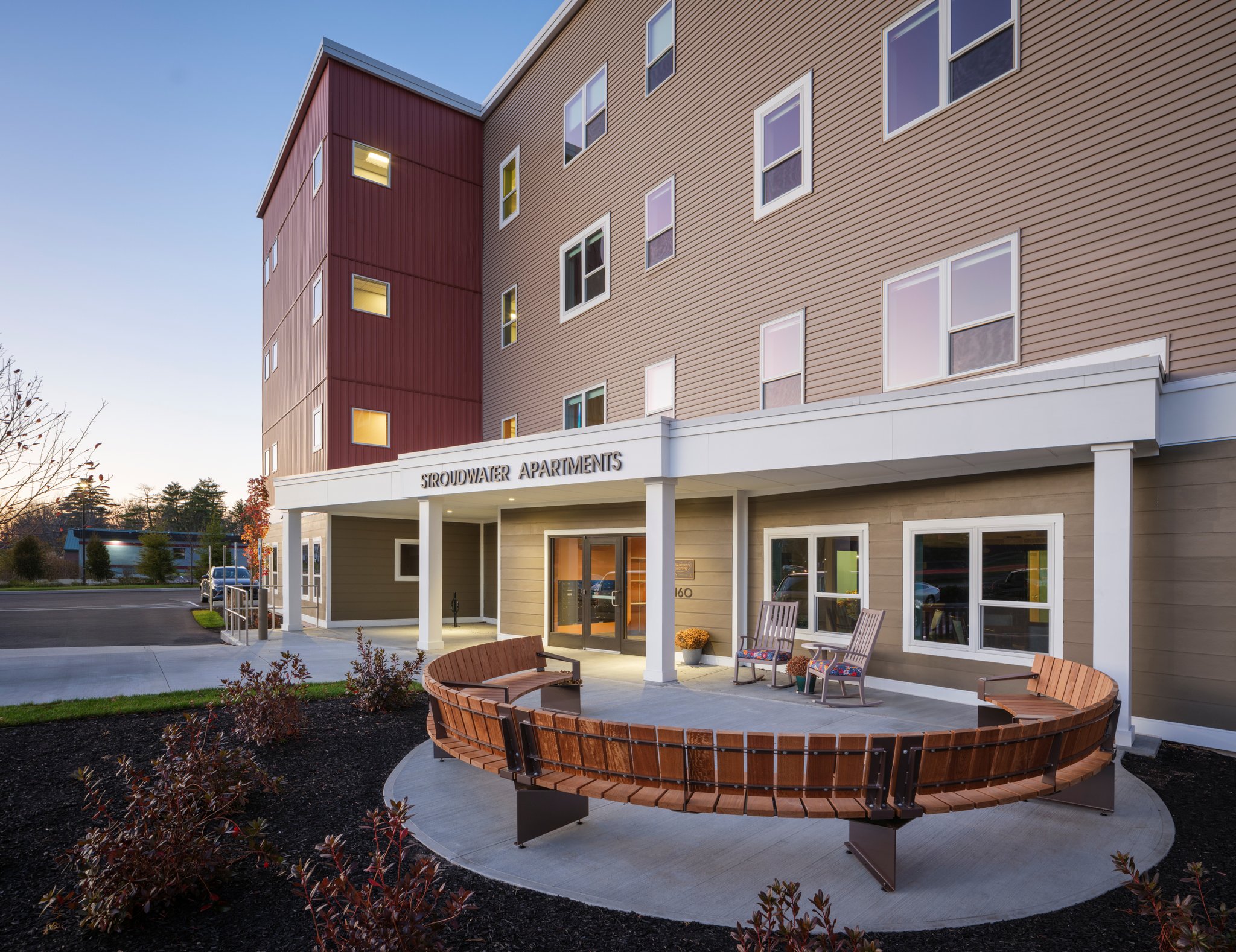 Westbrook Apartment: 160 Stroudwater Street