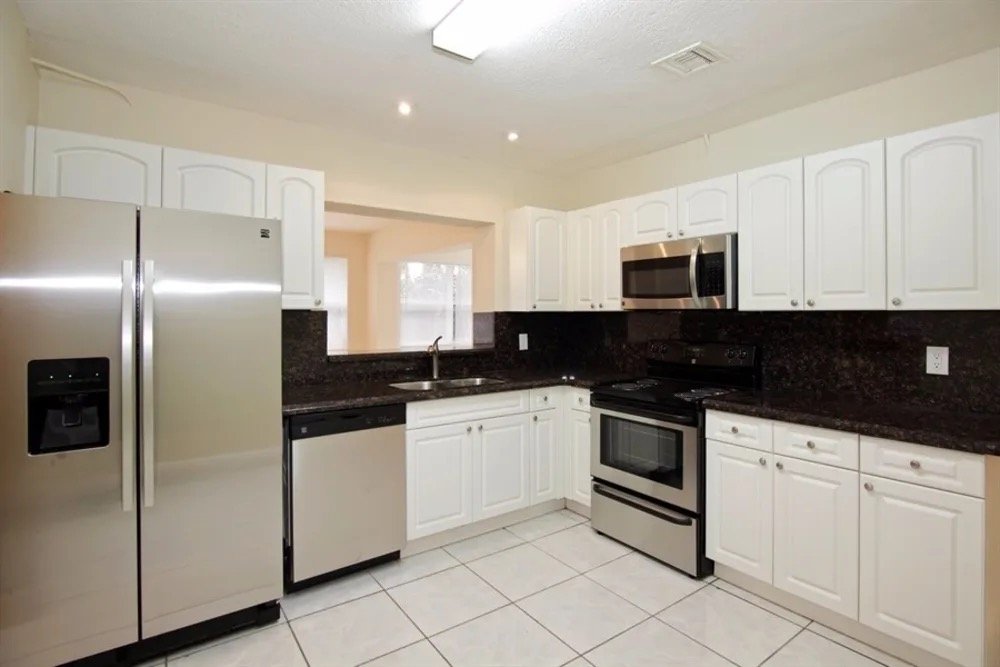 Pembroke Pines House: 781 SW 64th Ter