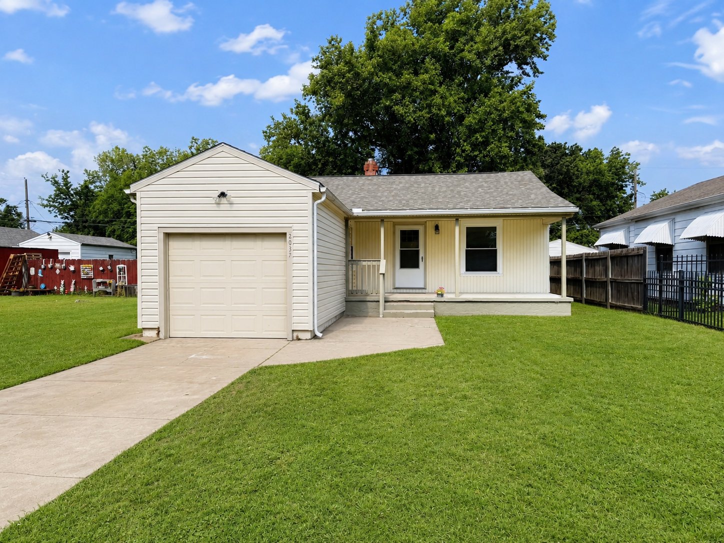 Wichita House: 2037 S Laura