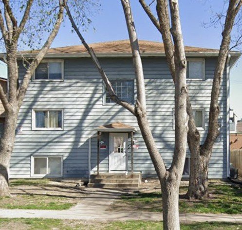 Lincoln Apartment: 1228 E St