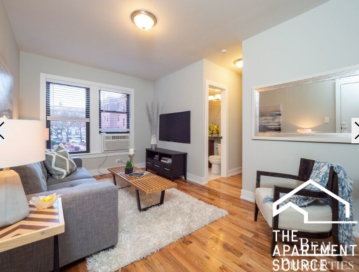Chicago Condo: 2902 N Mildred Ave
