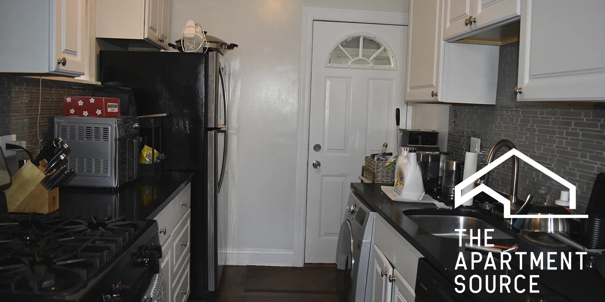 Chicago Apartment: 3839 North Greenview Ave