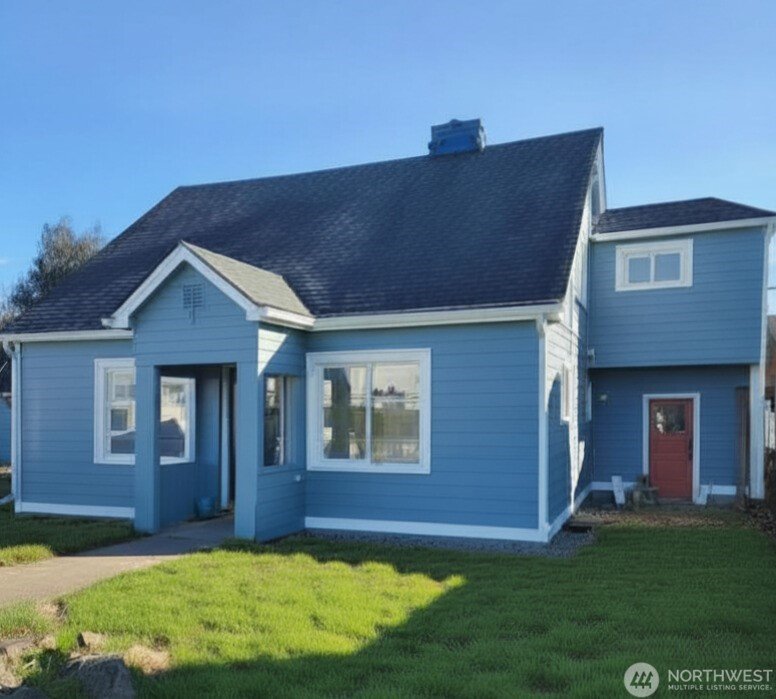 Aberdeen House: 1029 Cleveland St