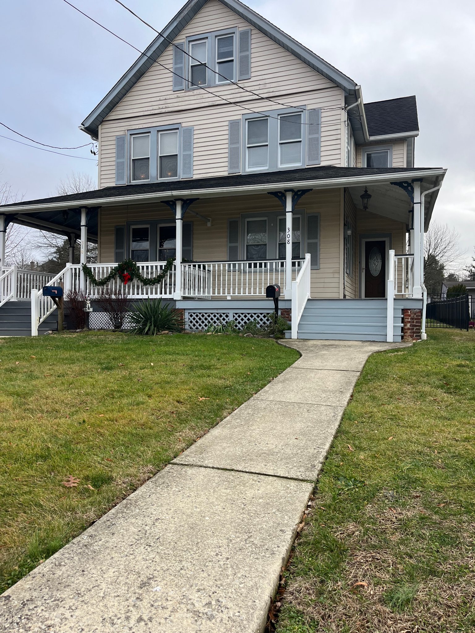 Moorestown House: 308 E 3rd St