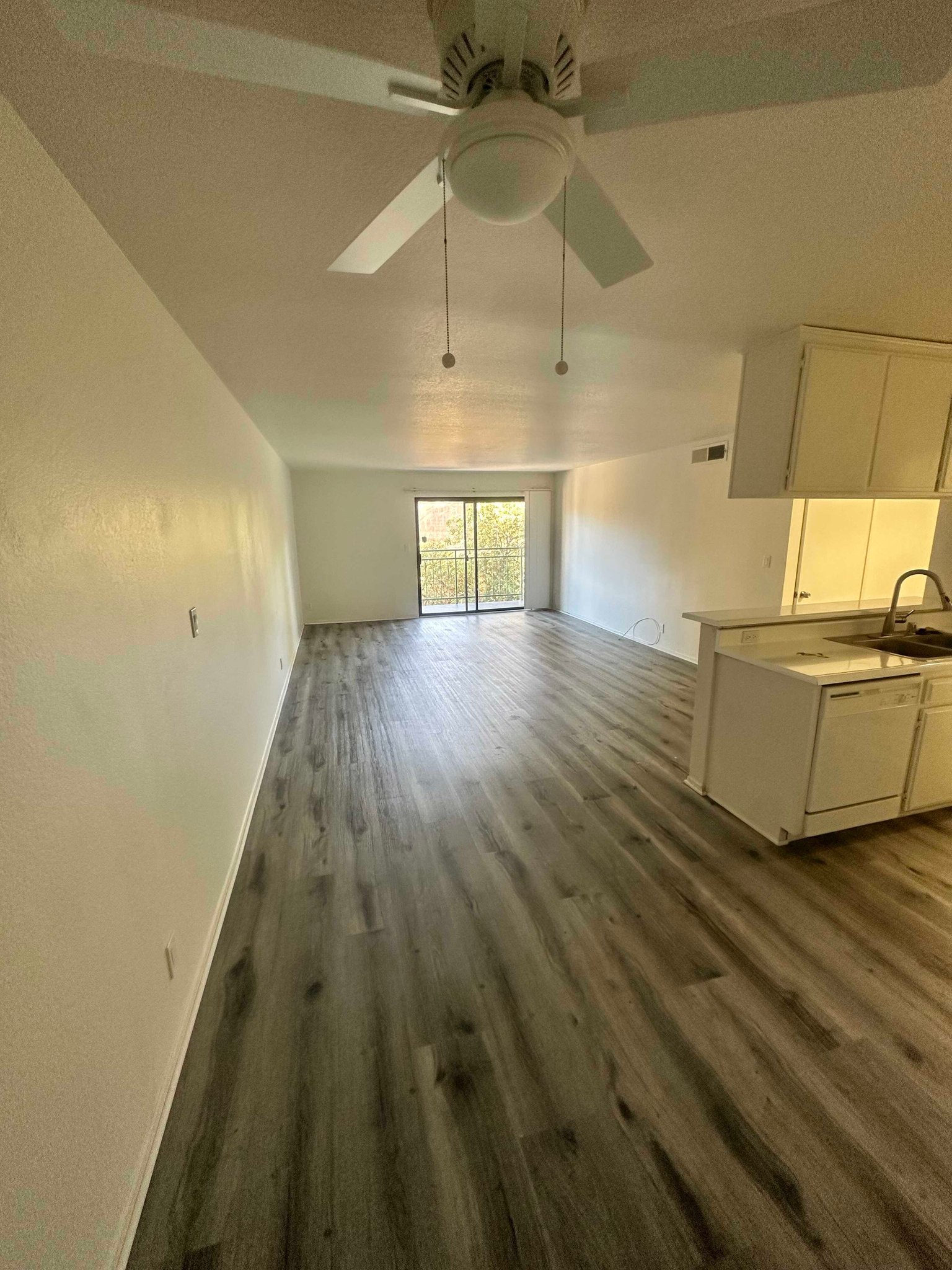 Van Nuys Apartment: 7040 Haskell