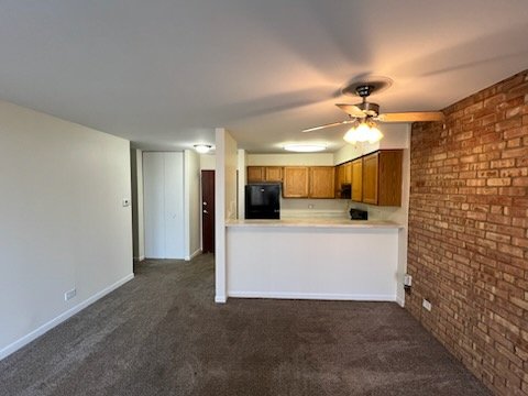 Lisle Apartment: 5550 Abbey Dr