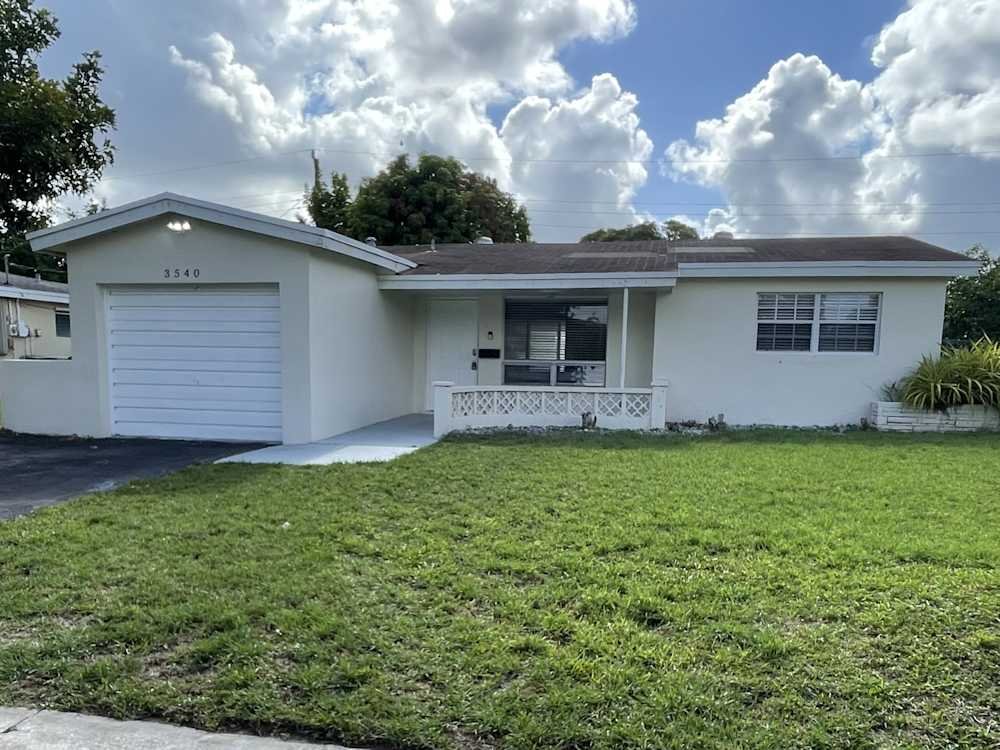 Lauderdale Lakes House: 3540 NW 34th Ter