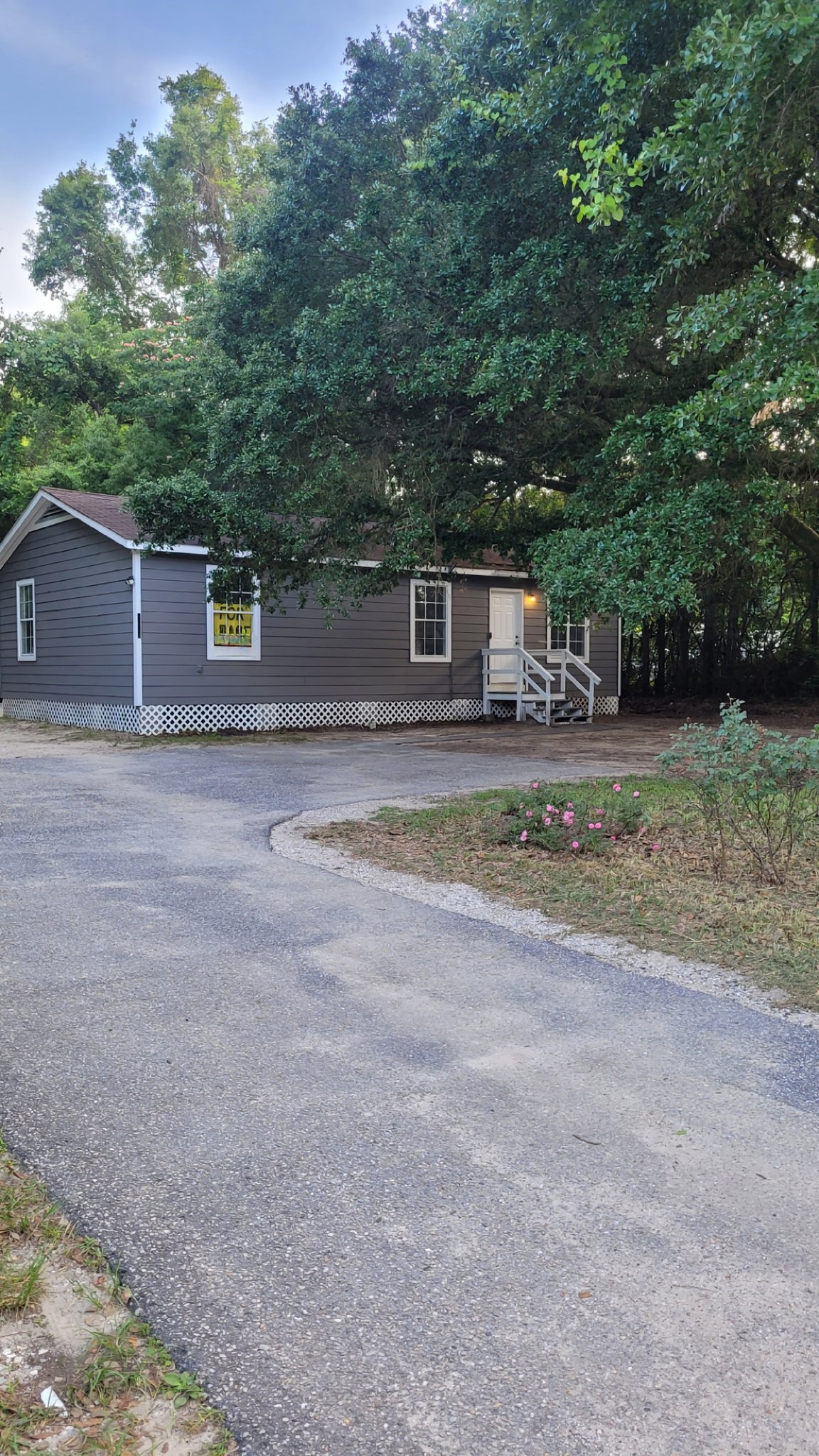 Mobile House: 2217 Boykin Blvd