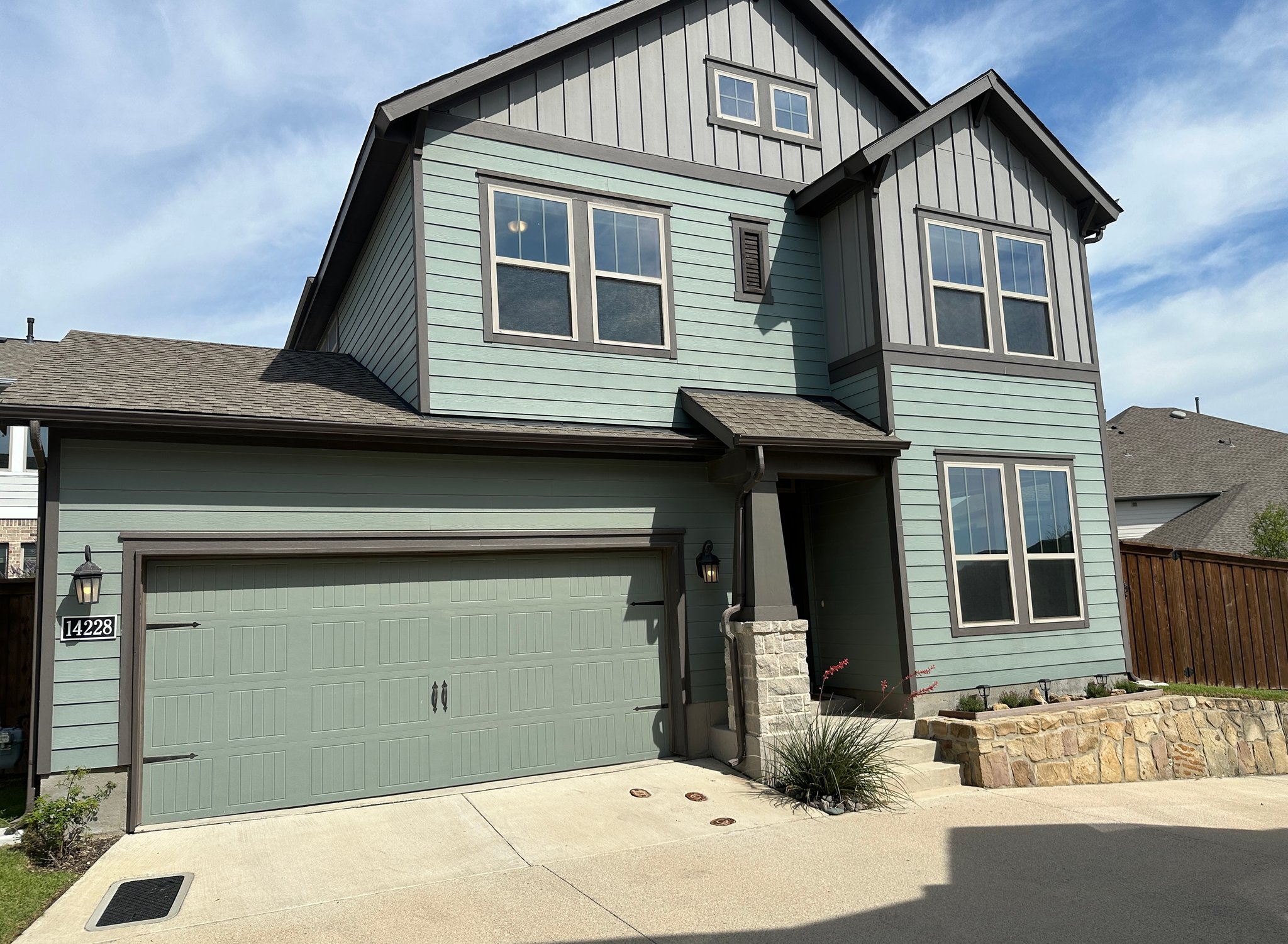 Aledo House: 14228 Walsh Ave