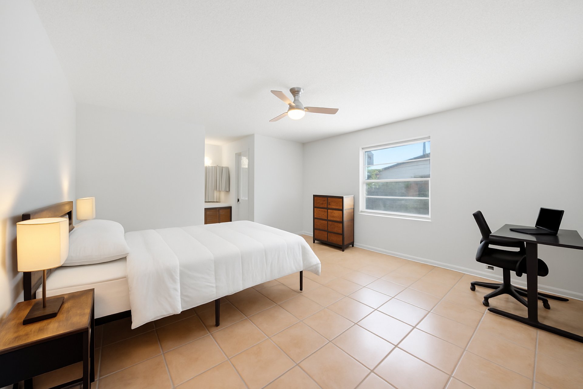 Oldsmar Single Room: 2007 Mandalay Ct