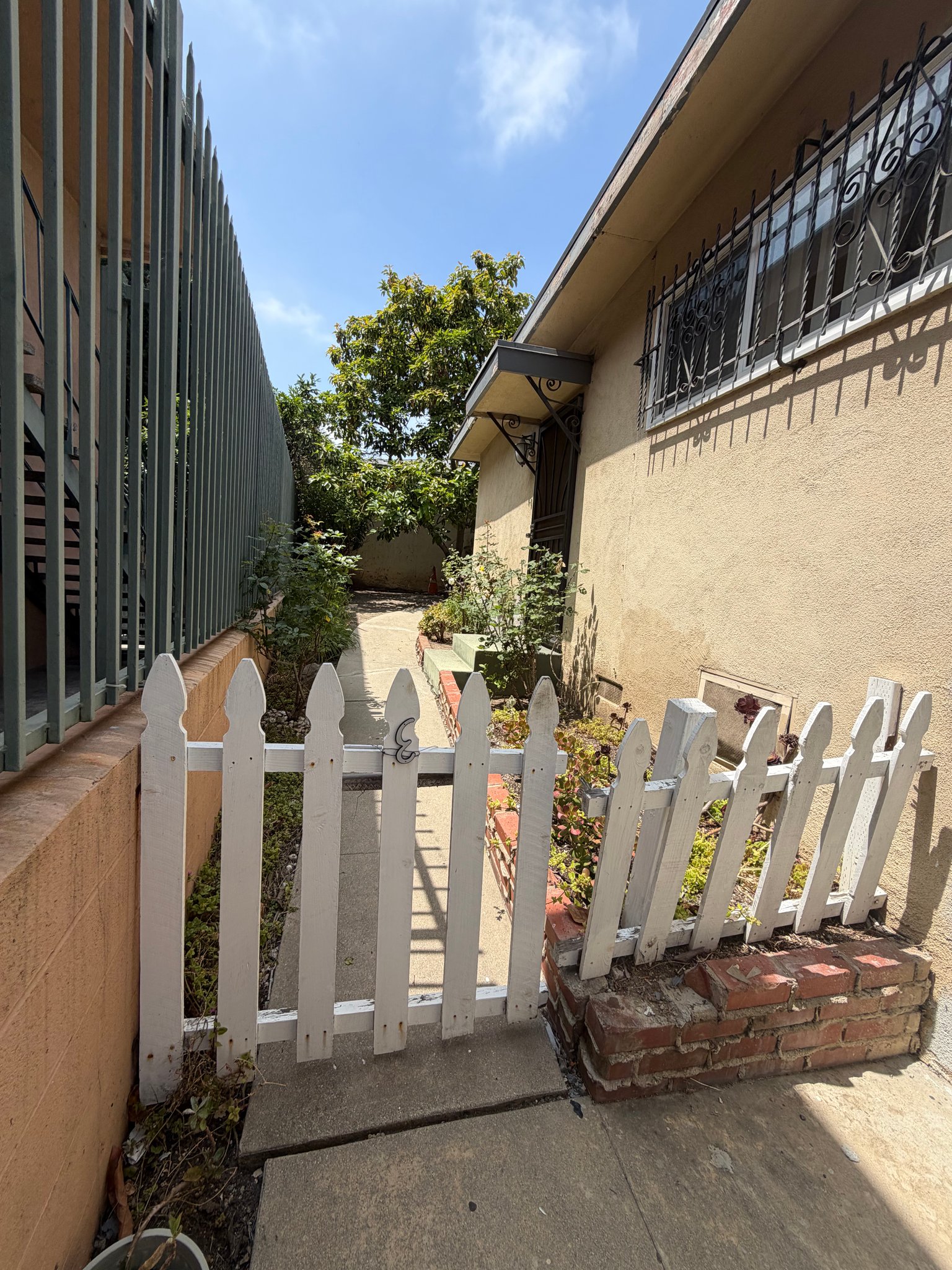 Inglewood Multiplex: 824 Glenway Drive