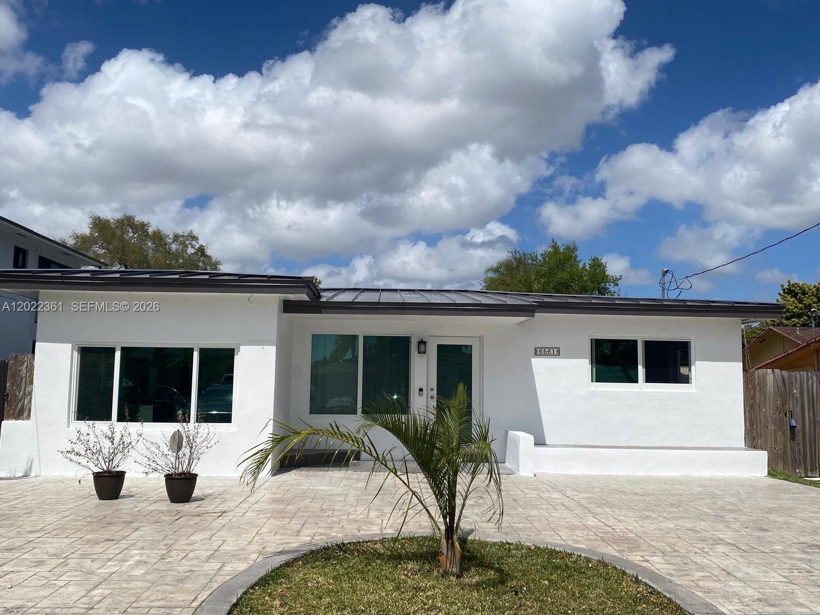 Miami House: 6561 SW 30th St