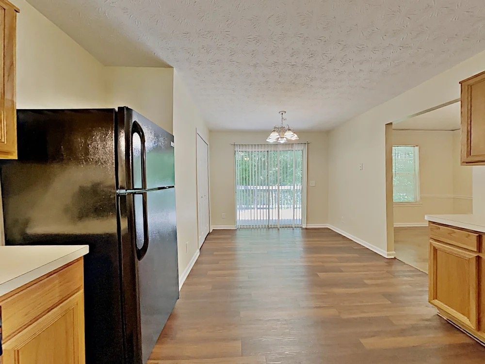 Atlanta House: 275 Promenade Way SW