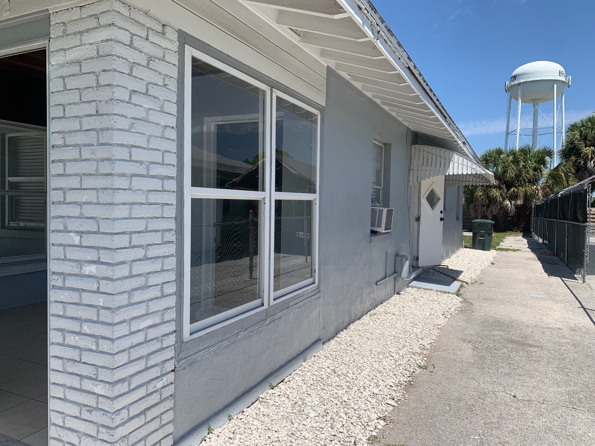 Bradenton Multiplex: 1912 19th Ave W Unit B