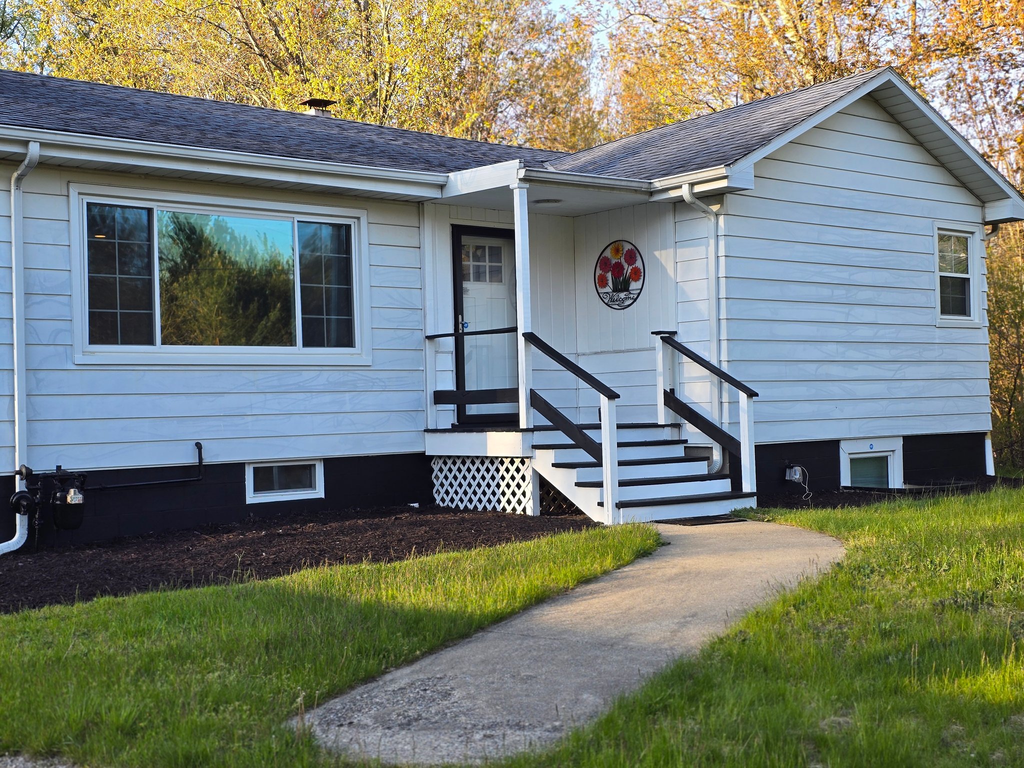 South Haven House: 76256 County Road 380