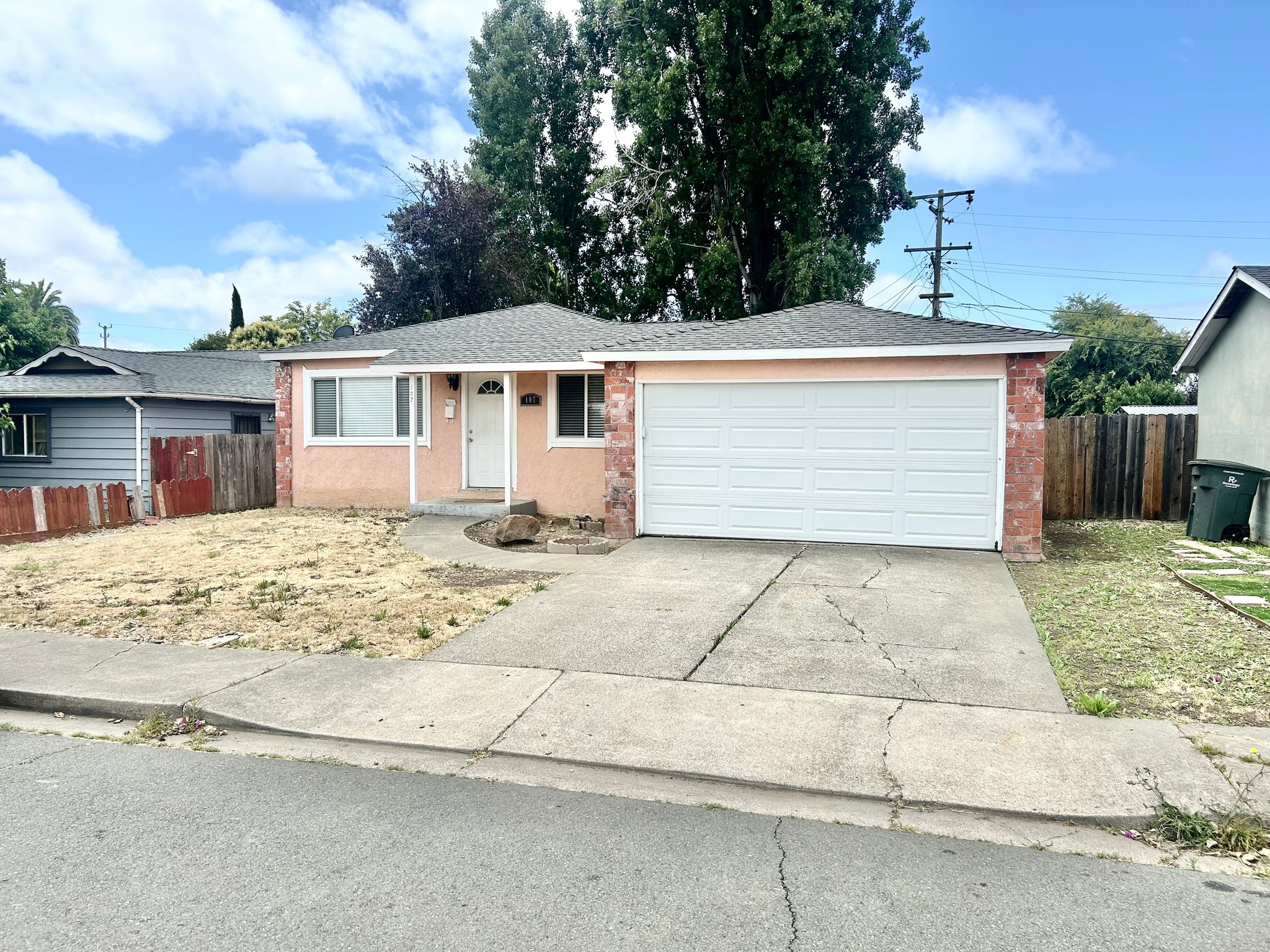 Vallejo House: 107 Wendy St.