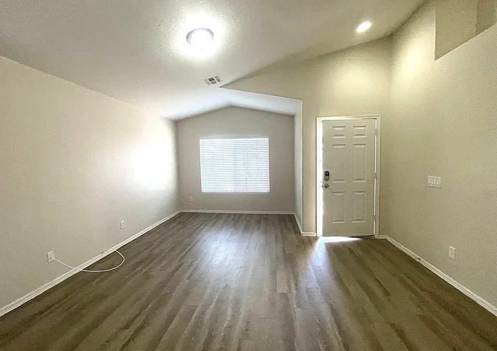 Sonora House: 108 McCormick Dr