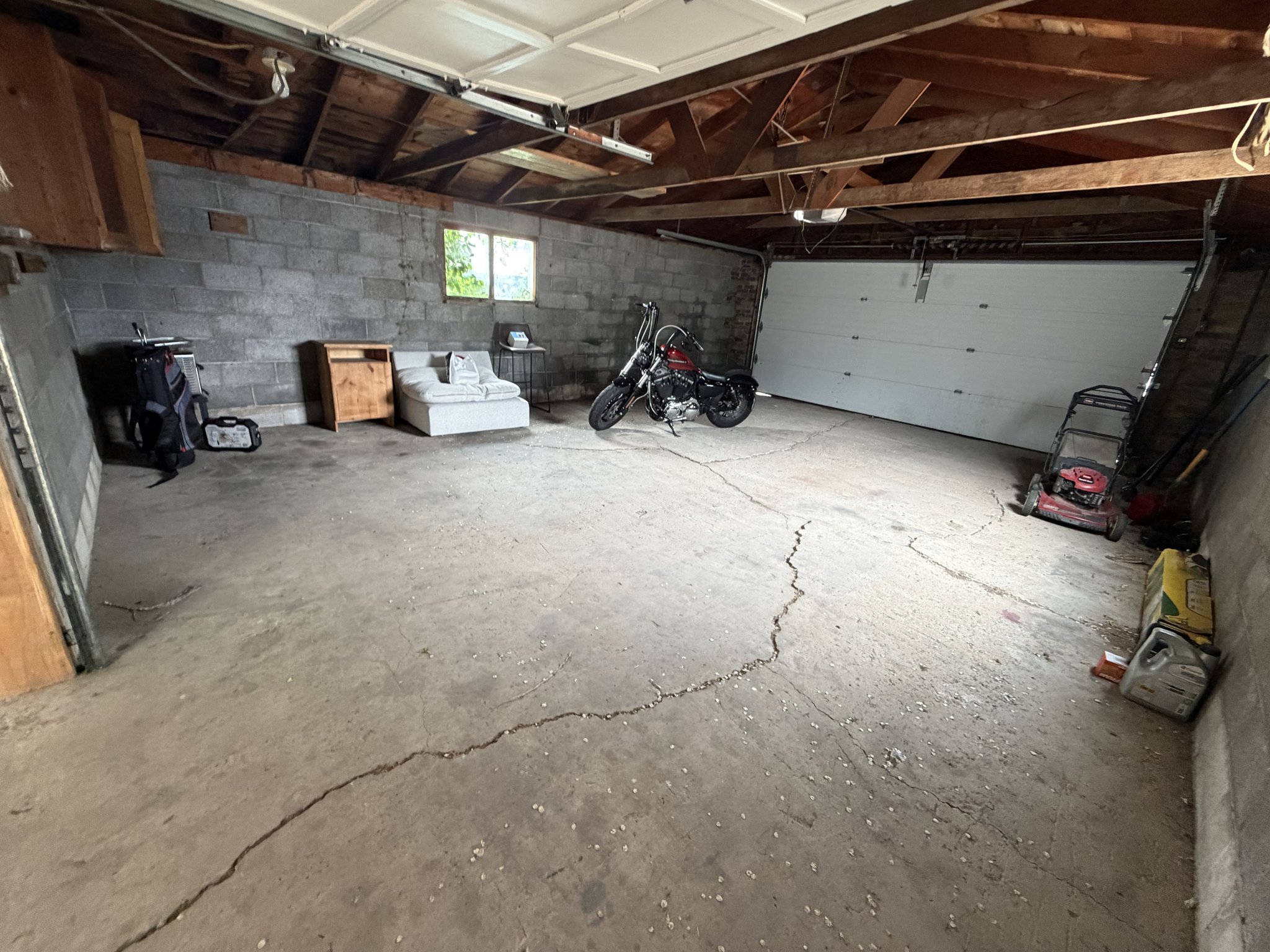 Midvale House: 434 W Alta View Dr