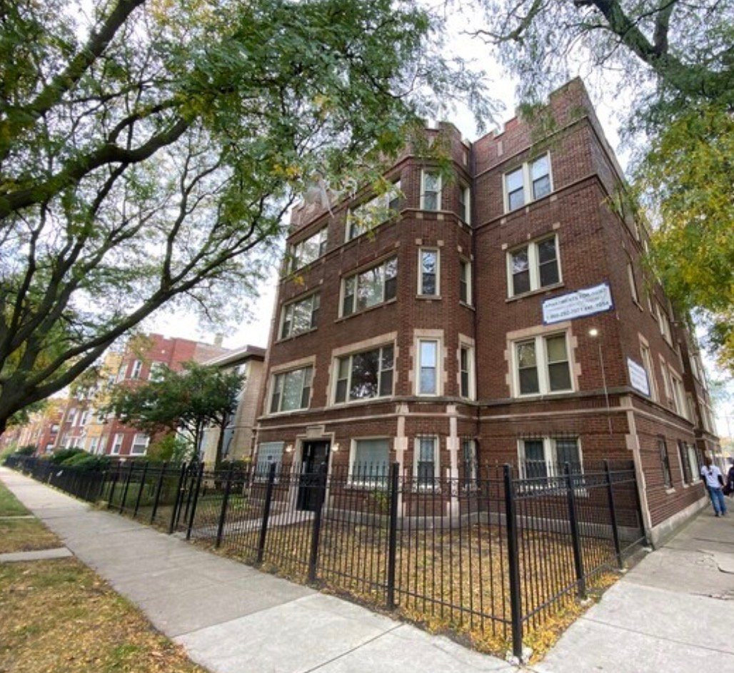 Chicago Apartment: 1617 E 77th St
