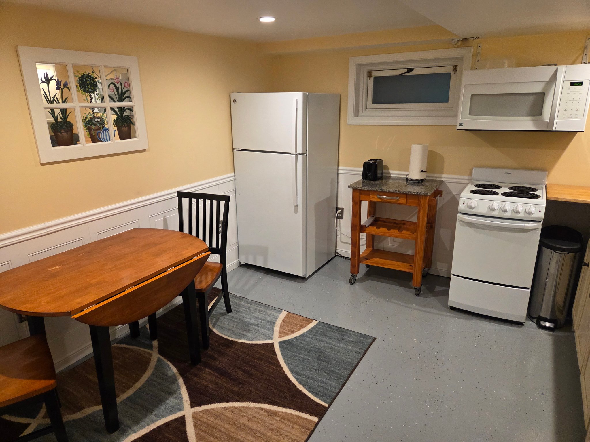 Durham House: 11 Hoitt Drive