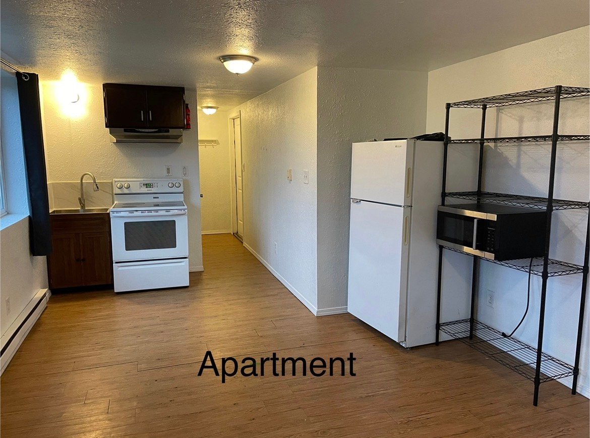Elma Apartment: 123 Moore Rd