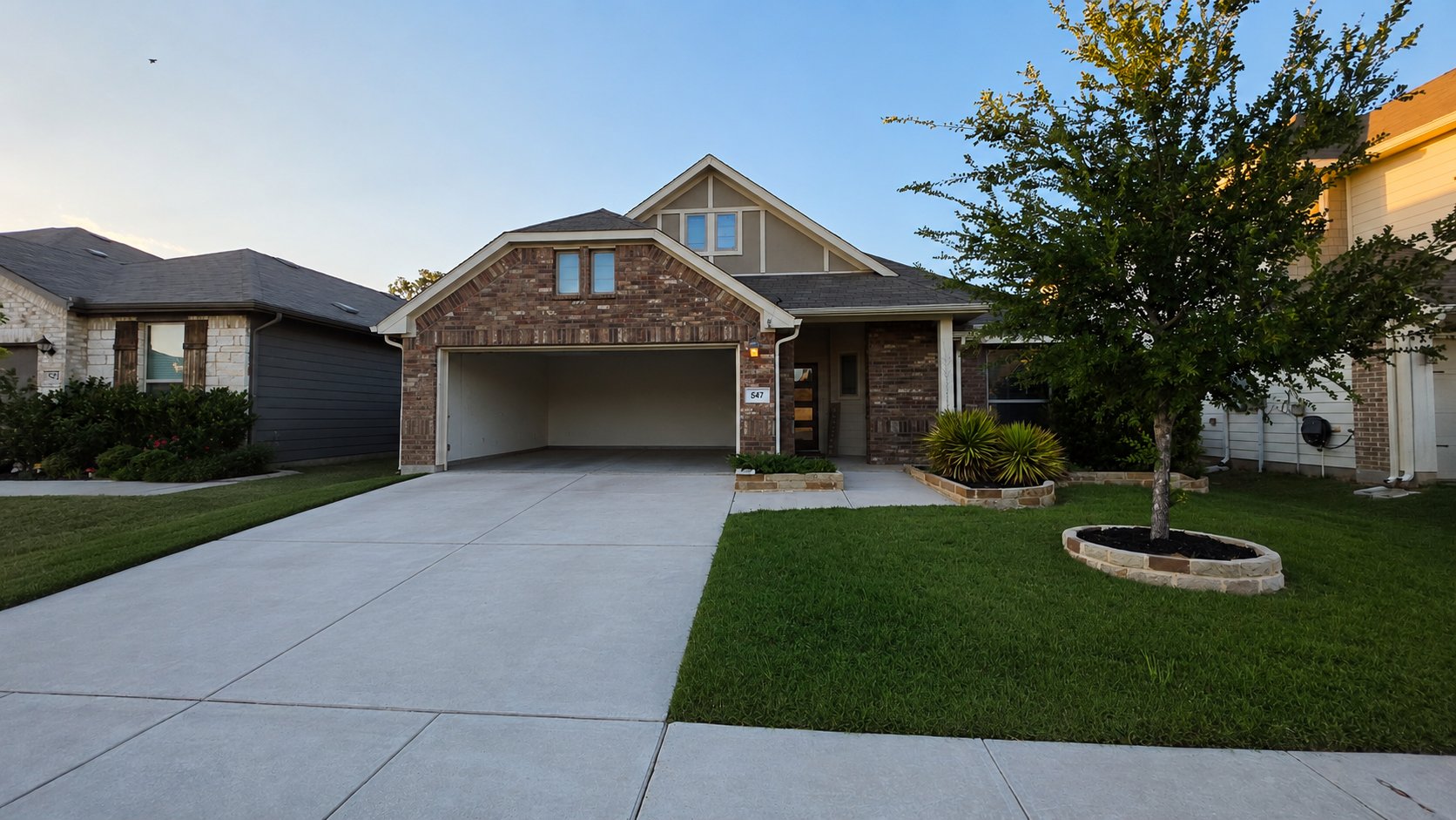 Aubrey House: 547 Concho St