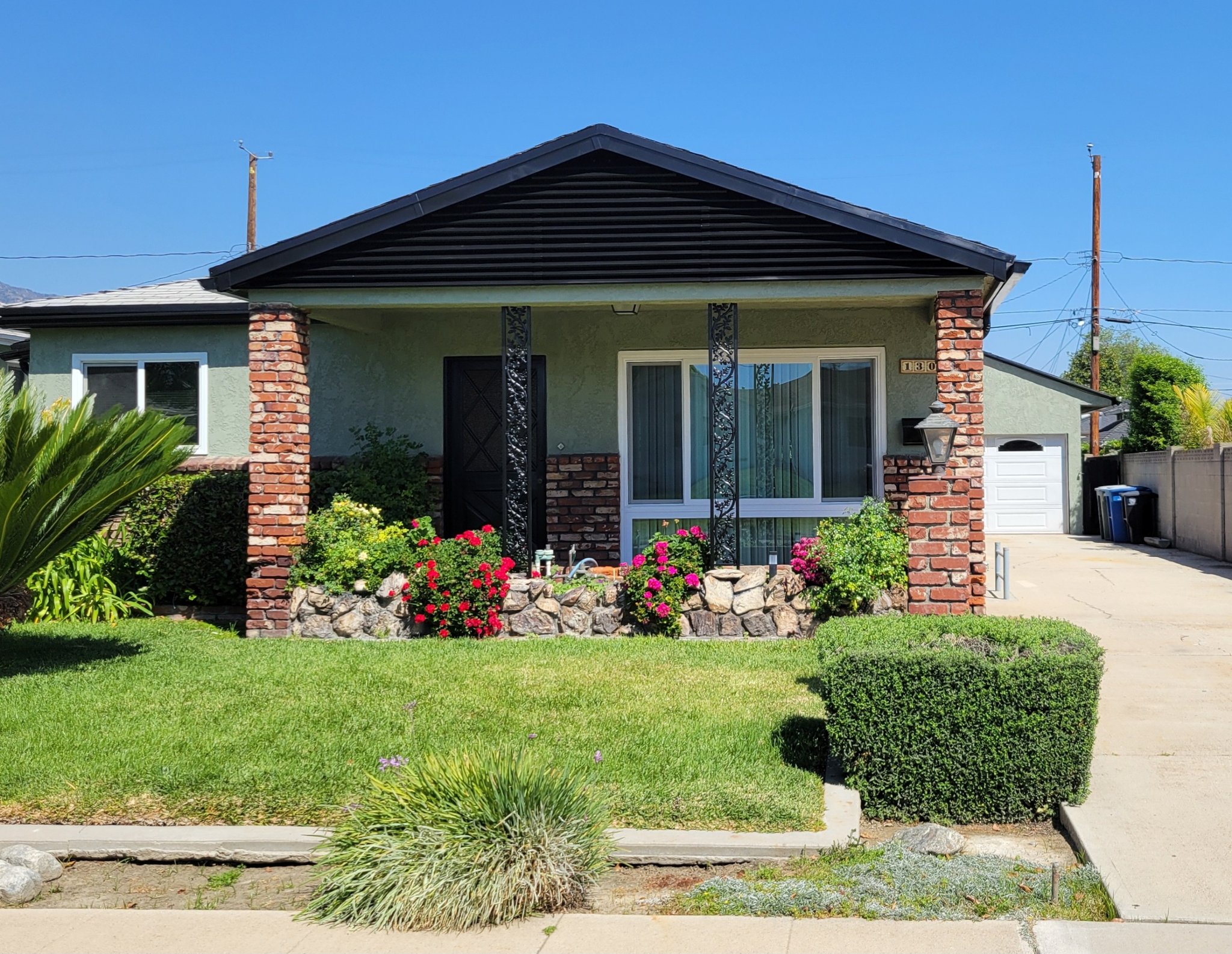 Burbank House: 1243 N. Reese Place