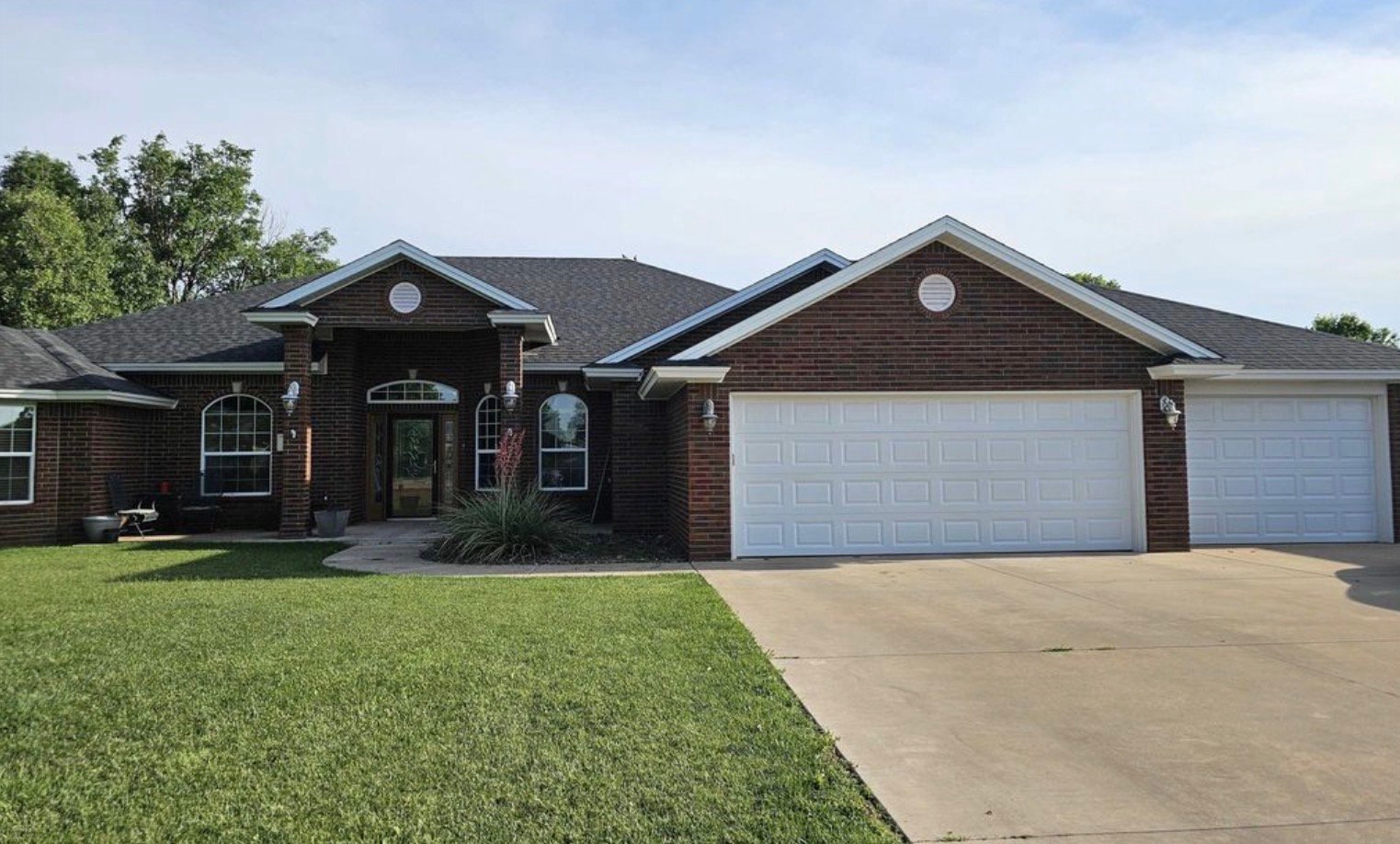 Clovis House: 3509 Lew Wallace Dr