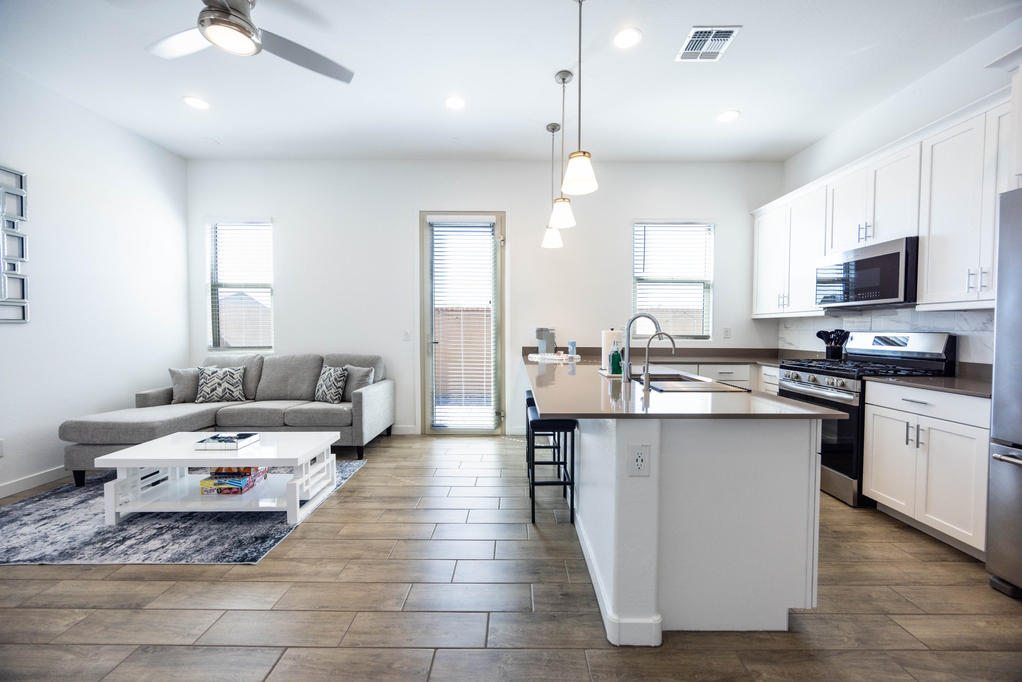 Gilbert House: 456 S Jacana Ln