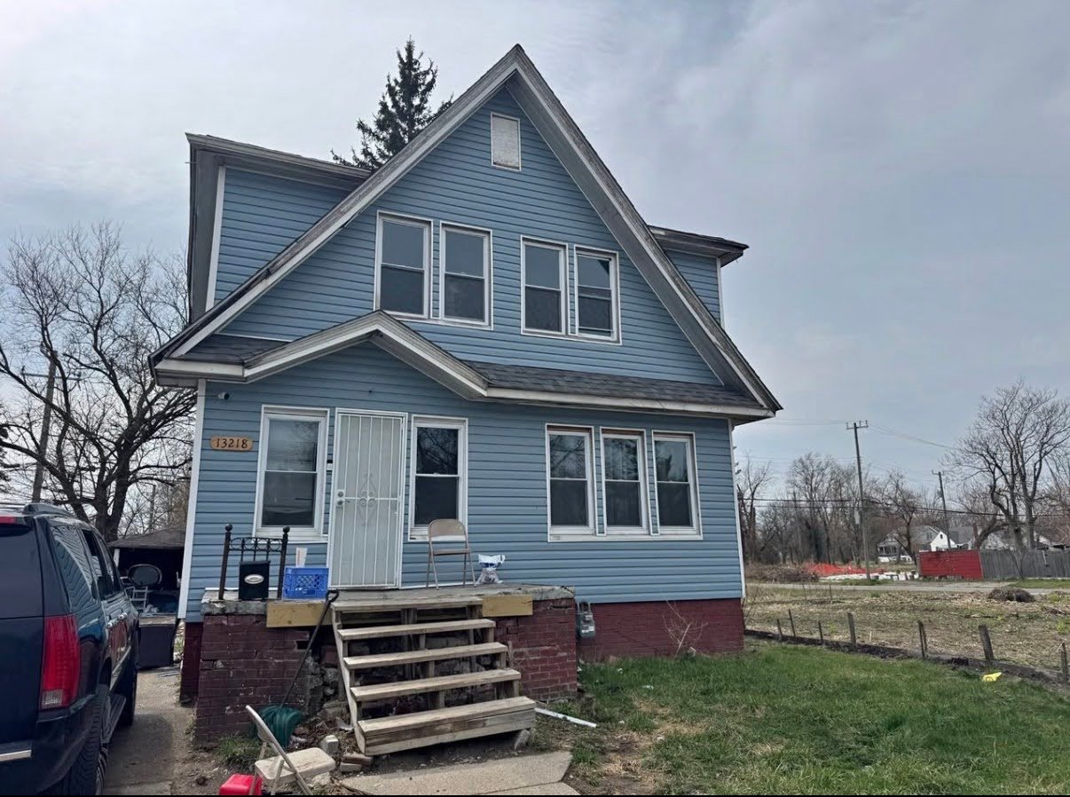 Detroit House: 13218 Greiner St