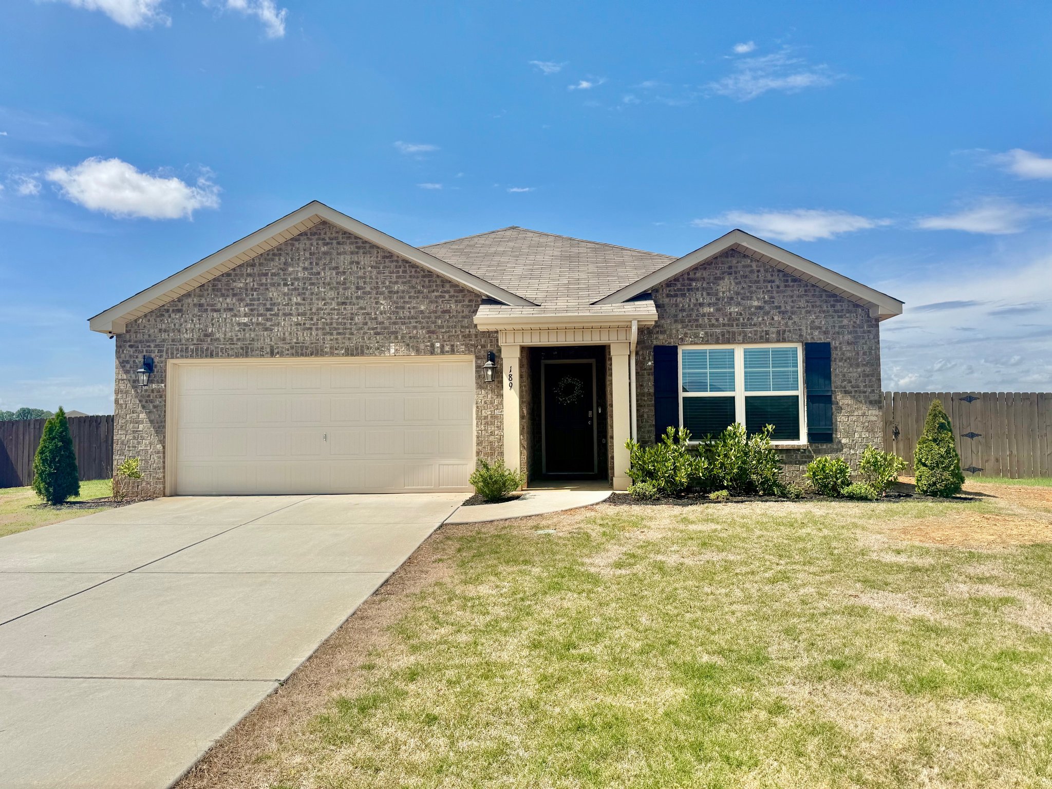 Hazel Green House: 189 Tobin Ln