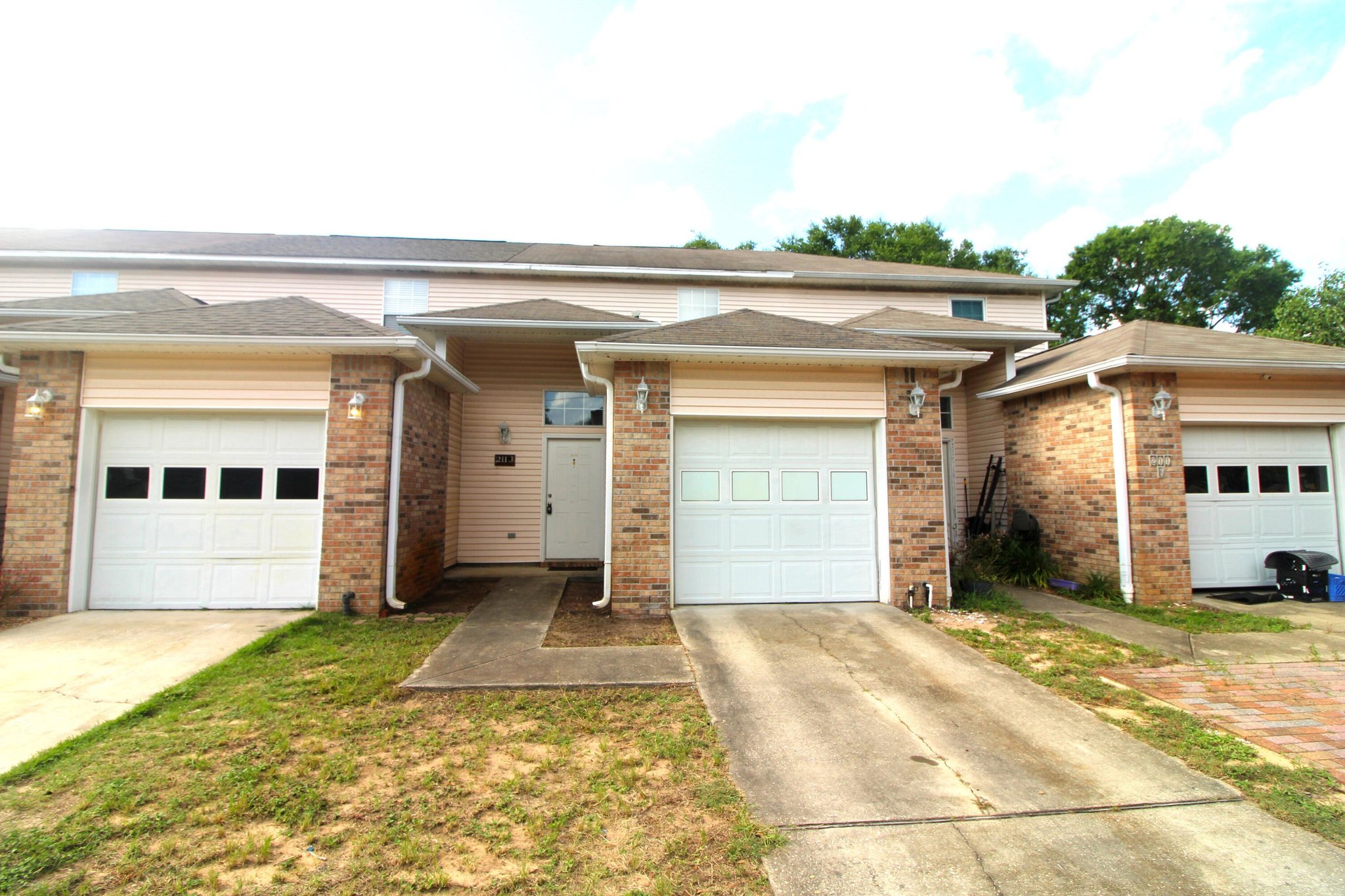 Fort Walton Beach Townhome: 211 3rd street