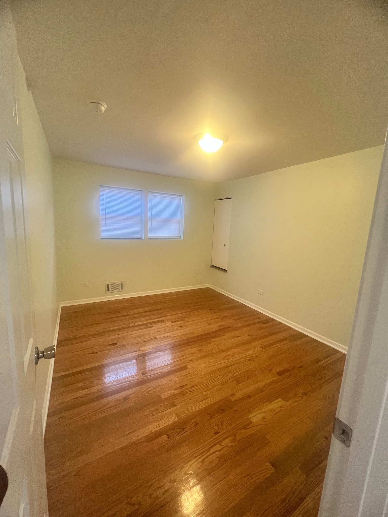Chicago House: 6759 S Bell Ave