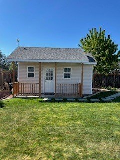 Othello Other: 610 N 12th Ave