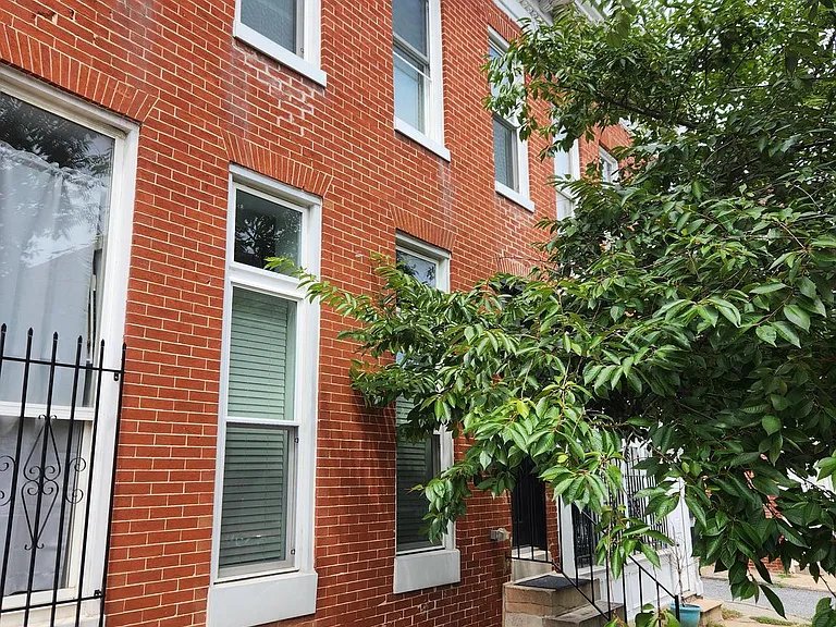 Baltimore Townhome: 2112 E Fayette street
