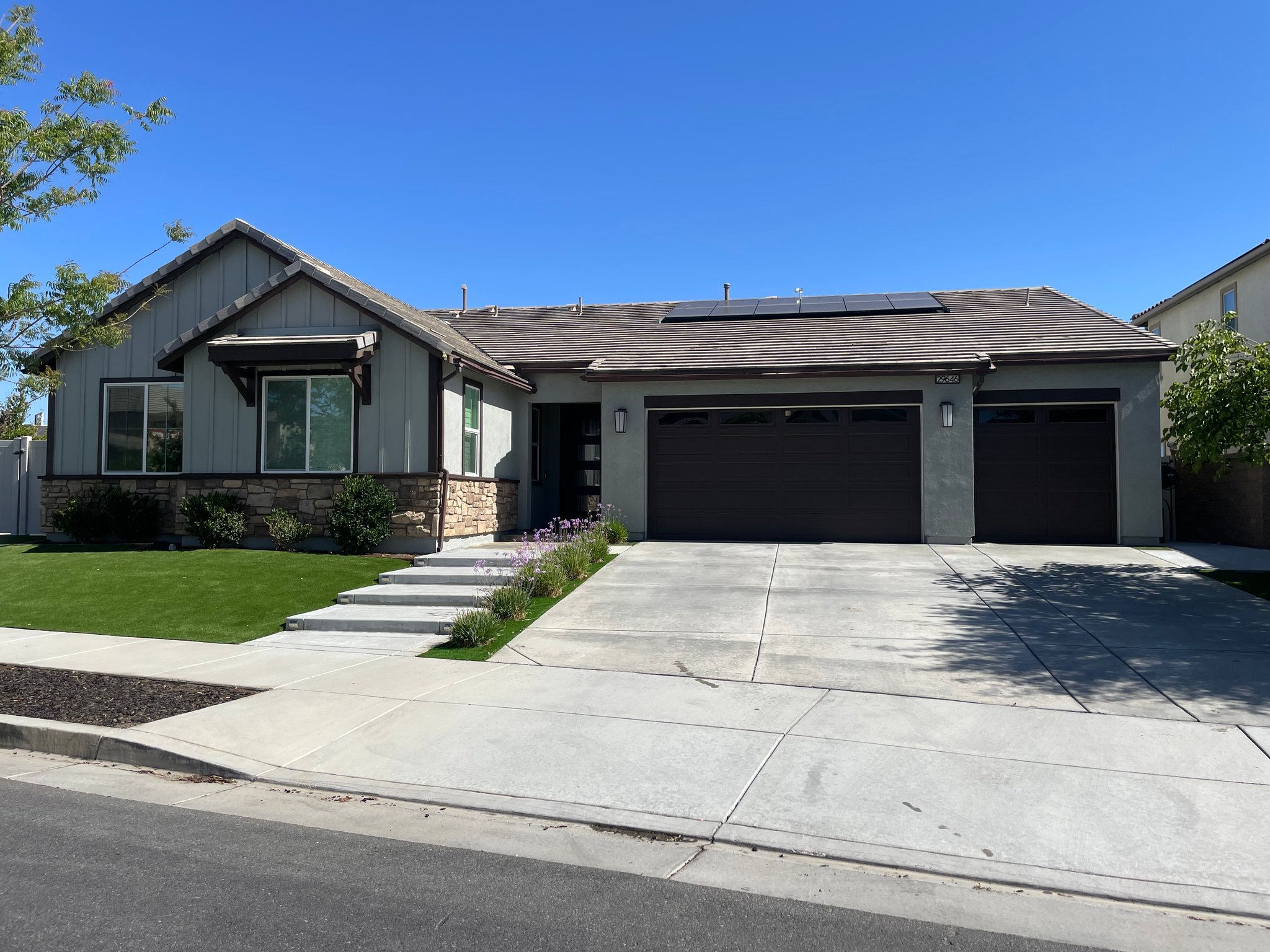 Menifee House: 29646 Saddlebred Cir