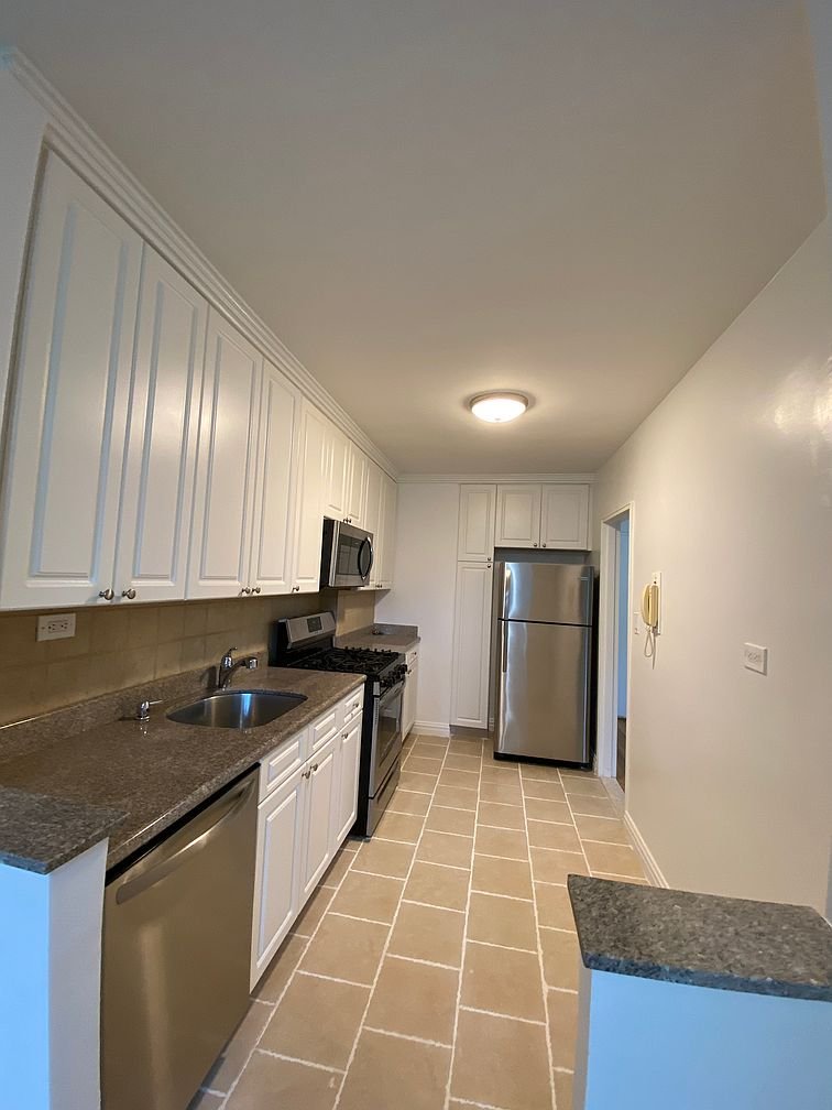 Brooklyn House: 9101 Shore Rd APT 388