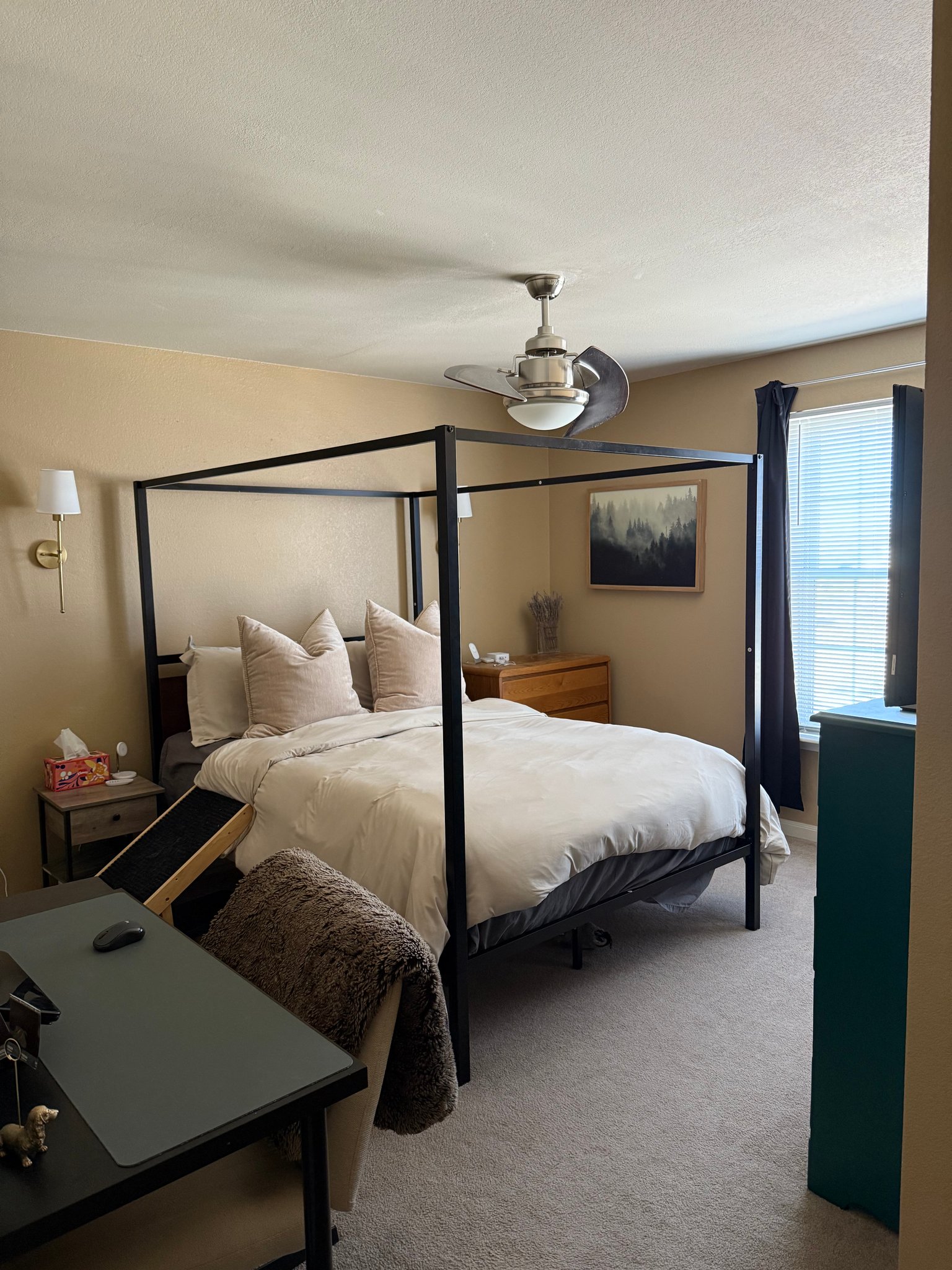 Parker Apartment: 12884 Ironstone way