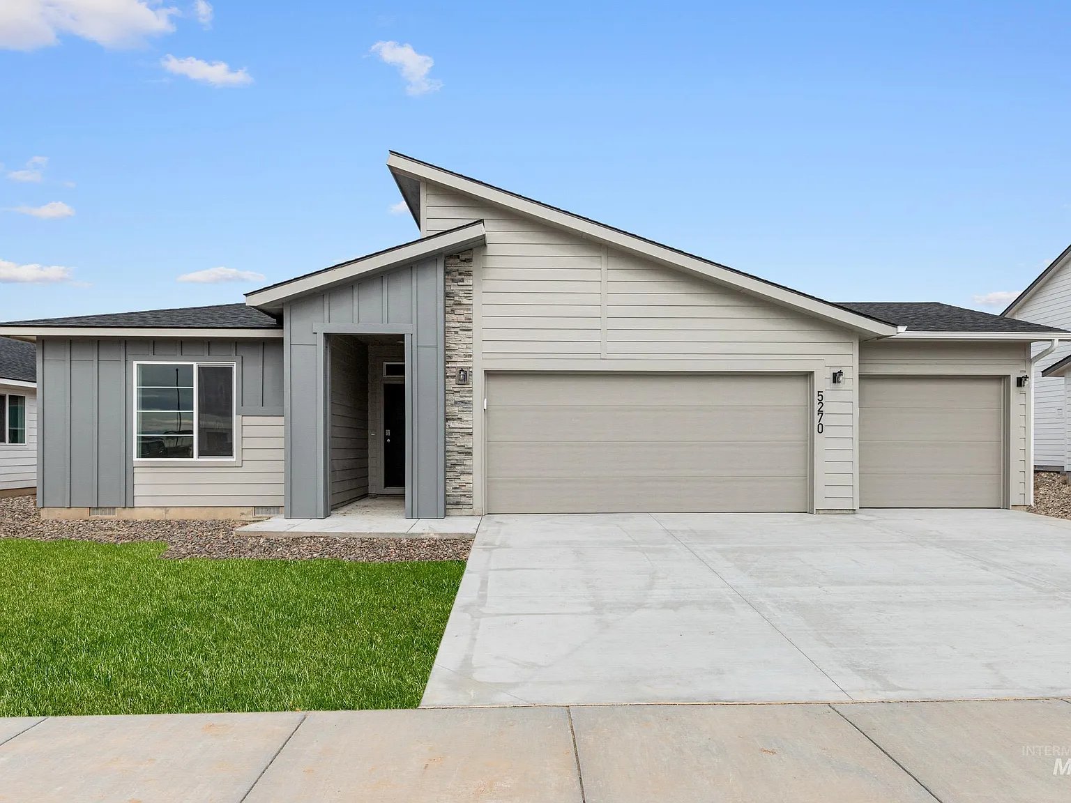 Nampa House: 8295 E Presley Court